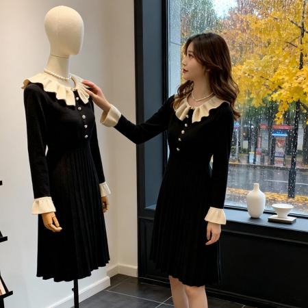 FA47679# 法式千金风娃娃领连衣裙女秋冬季显瘦赫本风加厚高级感小黑裙  服裝批發女裝批發服飾貨源
