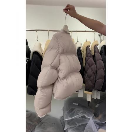 FA47694# 粉色圆领三粒扣短款棉服外套女冬季高级感外搭保暖加厚面包服上衣  服裝批發女裝批發服飾貨源