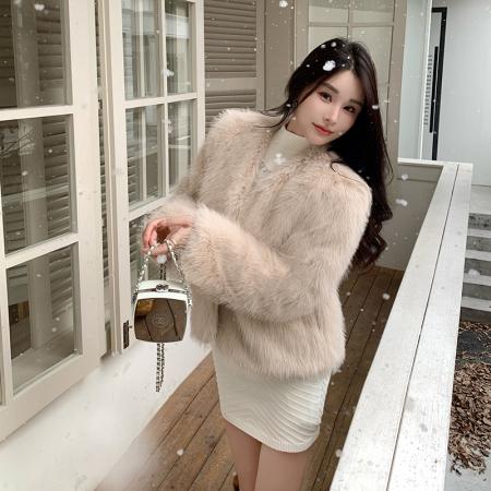 FA47720# 环保皮草“冬日韩调”仿狐狸毛皮草外套新款毛毛大衣年轻时尚  服裝批發女裝批發服飾貨源