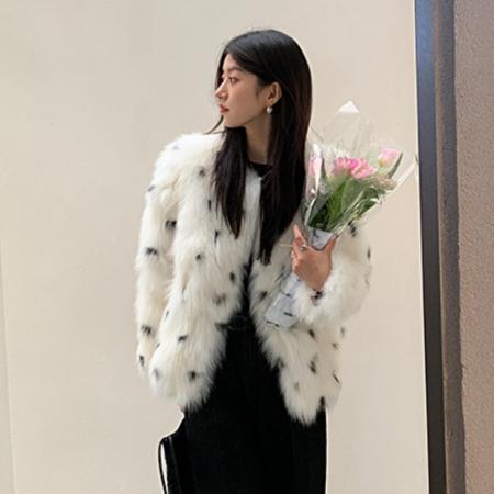 FA47721# 时尚环保皮草仿狐狸毛皮草外套短款年轻款韩版冬季新款小奶豹大衣  服裝批發女裝批發服飾貨源