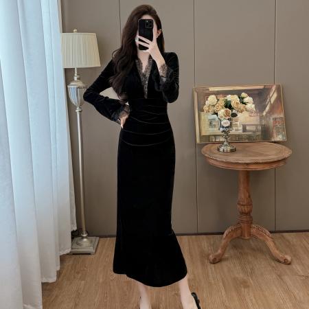 FA47722# 秋冬轻奢名媛风蕾丝拼接喇叭袖丝绒气质大码长款连衣裙  服裝批發女裝批發服飾貨源