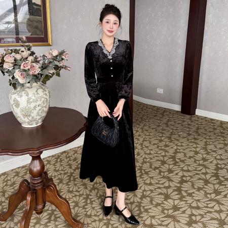 FA47723# 秋冬时尚轻奢显瘦丝绒重工钉珠温柔风气质大摆大码连衣裙  服裝批發女裝批發服飾貨源