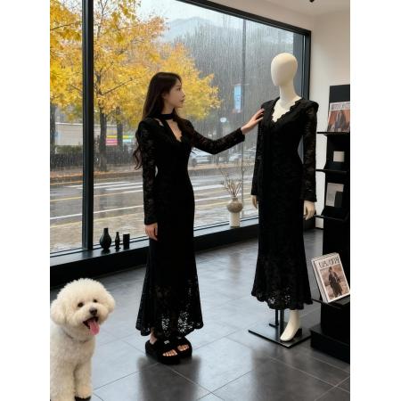 FA47743# 法式复古蕾丝V领长袖连衣裙女秋冬新款收腰修身显瘦气质长裙  服裝批發女裝批發服飾貨源