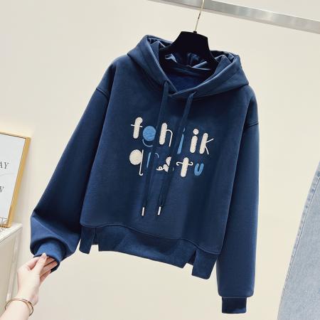 学院风加绒新款连帽卡通字母刺绣钉珠宽松洋气卫衣女  服裝批發女裝批發服飾貨源