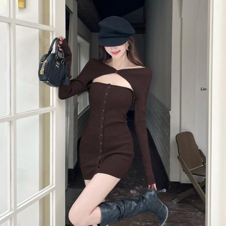 FA47784# 一字肩长袖针织连衣裙女秋冬新款收腰辣妹包臀修身显瘦短裙纯欲风 服裝批發女裝批發服飾貨源