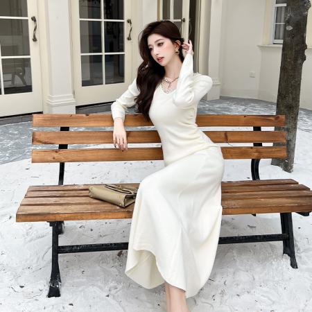 FA47785# 法式温柔风蕾丝拼接长袖打底裙女秋冬新款收褶设计感针织连衣裙 服裝批發女裝批發服飾貨源