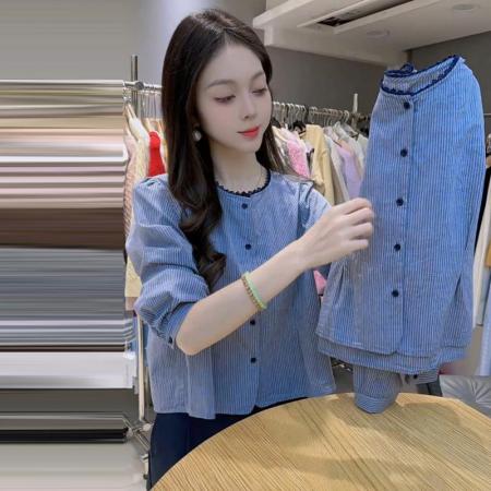 FA47817# 时尚休闲通勤洋气漂亮小衫女秋季新款圆领单排扣长袖打底衬衫 服裝批發女裝批發服飾貨源