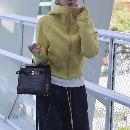 FA47824# 韩系百搭连帽拉链短款卫衣外套女秋冬设计感时尚休闲显瘦开衫上衣 服裝批發女裝批發服飾貨源