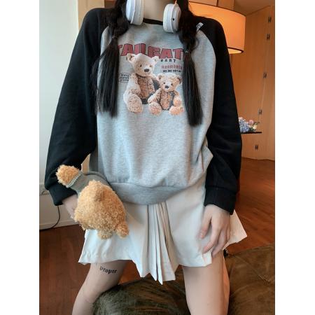 FA47831# 设计感破洞檫肩袖拼接小熊宽松长袖卫衣 服裝批發女裝批發服飾貨源