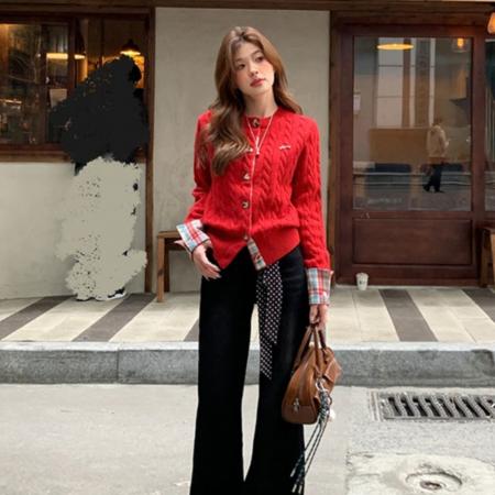 FA47835# 学院风格子拼接圣诞节穿搭红色毛衣开衫女秋冬加厚慵懒风针织外套 服裝批發女裝批發服飾貨源