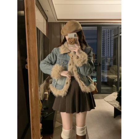 FA47956# 复古设计毛毛拼接牛仔秋冬外套女高级感通勤牛仔棉服女 服裝批發女裝批發服飾貨源