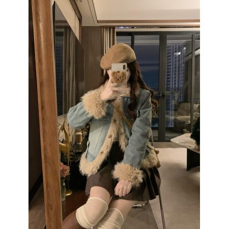 FA47956# 复古设计毛毛拼接牛仔秋冬外套女高级感通勤牛仔棉服女 服裝批發女裝批發服飾貨源