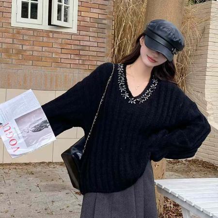 LN76377# 性感斜领露肩长袖针织衫女秋季毛毛拼接宽松套头毛衣慵懒百搭上衣