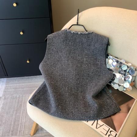 FA48058# 上小香风咖色粗花呢马甲女秋冬单排山茶花装饰坎肩叠穿马夹 服裝批發女裝批發服飾貨源