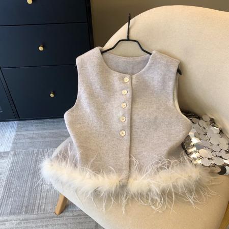 FA48060# 上小香风下摆水貂绒毛呢马甲女秋冬高级感排扣羽毛装饰叠穿 服裝批發女裝批發服飾貨源