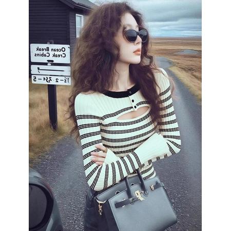 FA48155# 冬季独特别致绝美设计感小众不撞款高级感超好看条纹针织衫女 服裝批發女裝批發服飾貨源