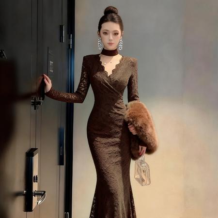 FA48162# 网红爆版长袖性感V领打底包臀内搭连衣裙配香nai儿胸针 服裝批發女裝批發服飾貨源