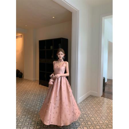 FA48229# 新品法式设计感挂脖吊带刺绣剪花收腰显瘦A字礼服连衣裙 服裝批發女裝批發服飾貨源