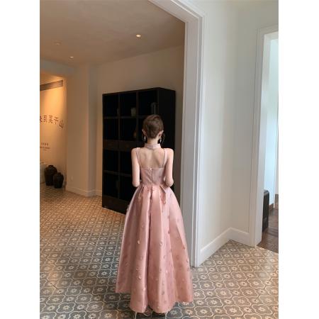 FA48229# 新品法式设计感挂脖吊带刺绣剪花收腰显瘦A字礼服连衣裙 服裝批發女裝批發服飾貨源