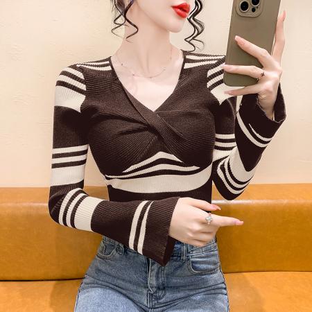 FA48248# 韩版条纹V领扭结设计感长袖针织衫女秋冬修身显瘦打底衫上衣 服裝批發女裝批發服飾貨源