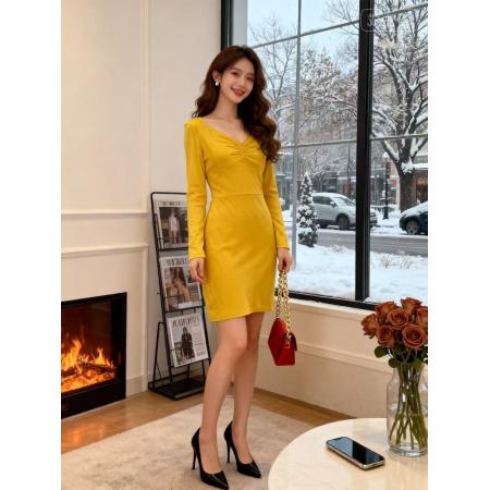 FA48294# 韩系简约风黄色V领褶皱长袖连衣裙秋冬新款气质设计感包臀裙 服裝批發女裝批發服飾貨源