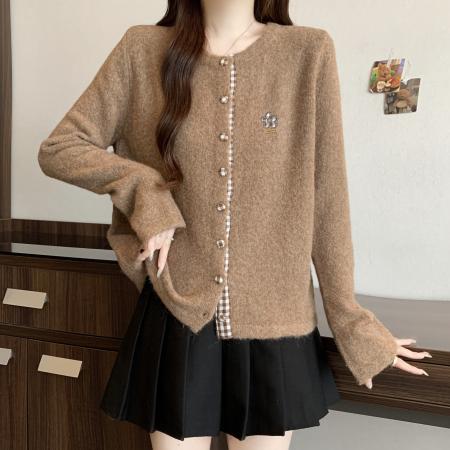 FA48405# 大码设计感气质圆领刺绣花朵毛衣秋冬新款胖mm宽松显瘦上衣 服裝批發女裝批發服飾貨源