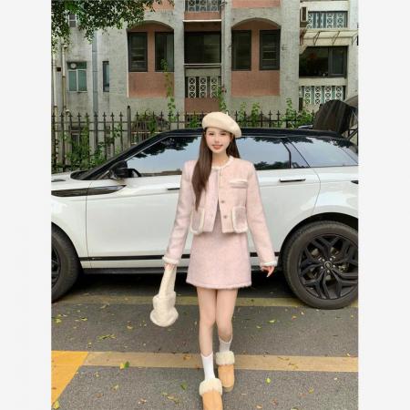 FA48483# 秋冬装搭配一整套粉色小香风套装女高级感毛绒短外套半身裙两件套 服裝批發女裝批發服飾貨源