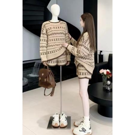 FA48512# 韩版宽松慵懒风软糯提花圆领套头毛衣短裤两件套女秋冬季辣妹套装 服裝批發女裝批發服飾貨源