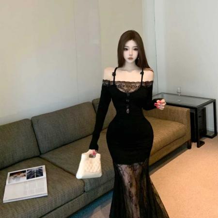 FA48524# 法式设计感小性感超仙蕾丝挂脖镂空修身显瘦包臀长袖纯欲长裙 服裝批發女裝批發服飾貨源