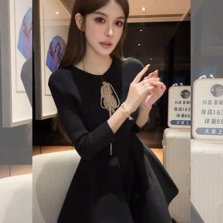 FA48589# 松间布月秋冬纯欲镂空绑带针织修身百搭七分袖收腰A摆连衣裙 服裝批發女裝批發服飾貨源