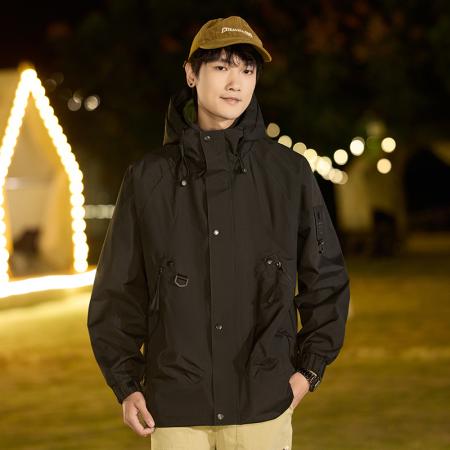 FA48639# 情侣新款冲锋衣男户外防风防水休闲夹克外套登山服骑手服夹克外套青少年8858 男装批发