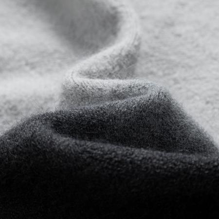 年毛衣男气质渐变色长袖针织打底衫秋冬季复古毛衣上衣新款浅花纹卫衣男 男装批发