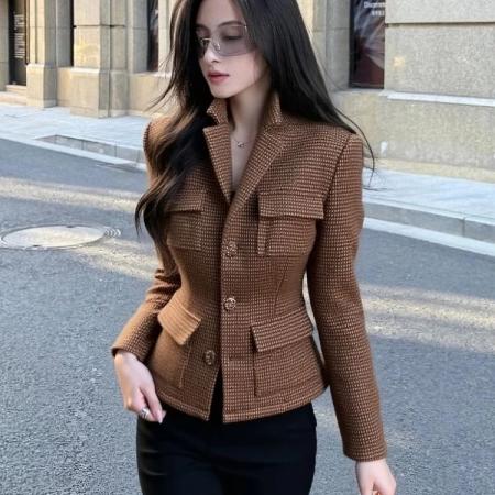 棕色小香风外套女秋冬气质高级感时髦洋气巨好看轻熟掐腰上衣 服裝批發女裝批發服飾貨源