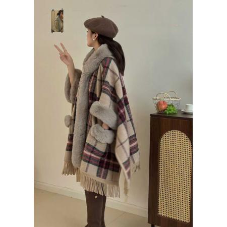 高级感格子披肩斗篷毛毛外套新款秋冬中长款大毛领有口袋披风大衣 服裝批發女裝批發服飾貨源