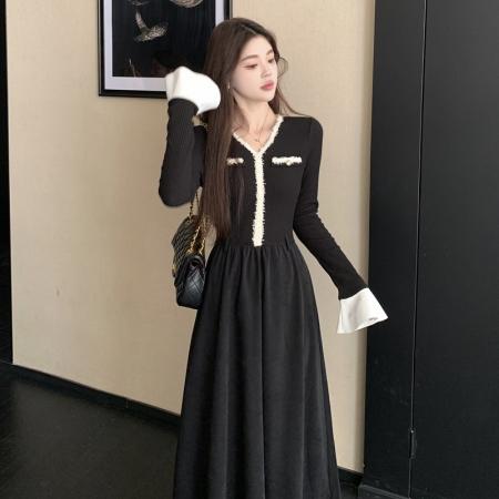 秋新款胖mm设计感黑色小香风V领长袖连衣裙显瘦拼色长裙子女 服裝批發女裝批發服飾貨源