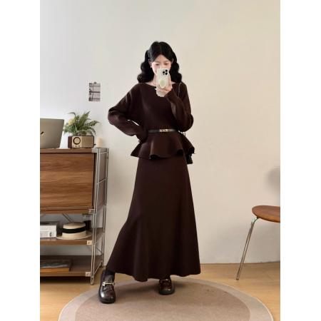 FA48850# 大码女装胖mm秋冬蝙蝠袖气质减龄荷叶边毛衣半身裙显瘦两件套 服裝批發女裝批發服飾貨源