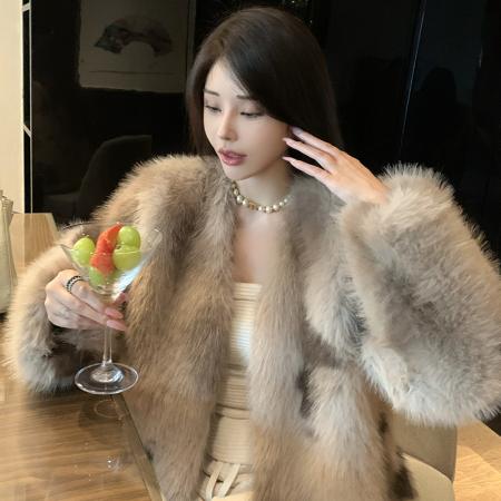 FA48911# 维多利亚”芬兰进口整皮狐狸毛皮草韩版新款毛毛外套年轻短款 服裝批發女裝批發服飾貨源
