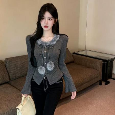 FA49002# 秋冬新款法式气质心机时尚毛领系绳毛球装饰打底外穿上衣女 服裝批發女裝批發服飾貨源