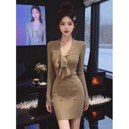 FA49004# 小香风V领蝴蝶结针织连衣裙女秋冬高级感辣妹紧身打底包臀短裙子 服裝批發女裝批發服飾貨源