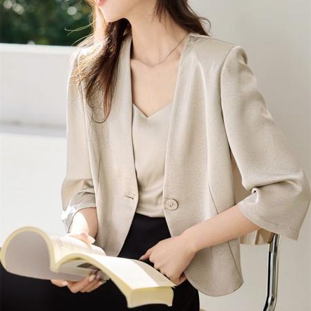 FA49019# 气质简约通勤微皱缎面七分袖v领外套女秋新款上衣 服裝批發女裝批發服飾貨源