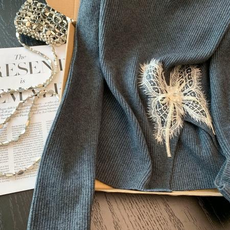 FA49061# 法式立体蝴蝶装饰V领蕾丝拼接甜美修身显瘦内搭秋冬针织上衣 服裝批發女裝批發服飾貨源