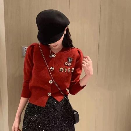 FA49064# 新年圣诞穿搭小香风红色毛衣外套女秋冬季高级感刺绣针织开衫上衣 服裝批發女裝批發服飾貨源