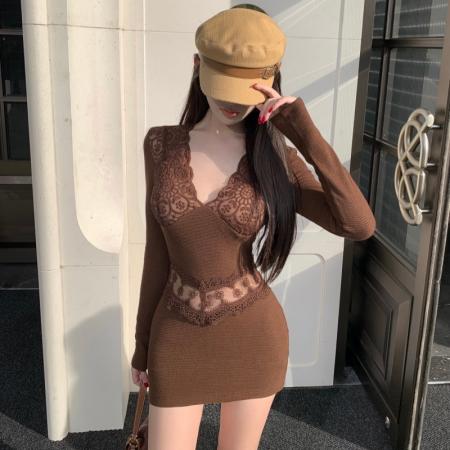 FA49080# V领蕾丝拼接镂空辣妹针织连衣裙短款 服裝批發女裝批發服飾貨源