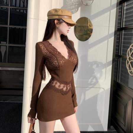 FA49080# V领蕾丝拼接镂空辣妹针织连衣裙短款 服裝批發女裝批發服飾貨源