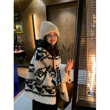 FA49157# 入冬小个子羊羔毛短外套女高级感毛绒加厚保暖连帽上衣 服裝批發女裝批發服飾貨源