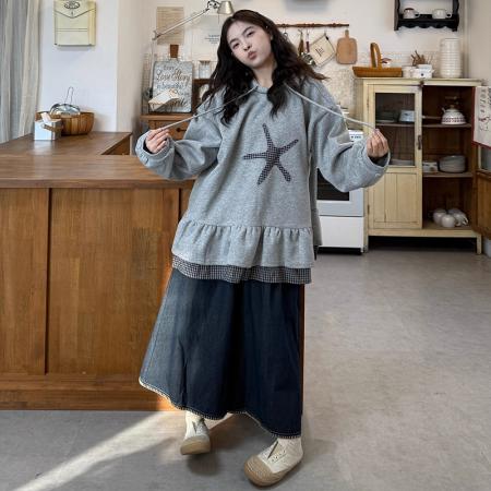 FA49158# 秋冬季新款简约大码女装胖mm日系上衣女格子拼接连帽卫衣ins 服裝批發女裝批發服飾貨源