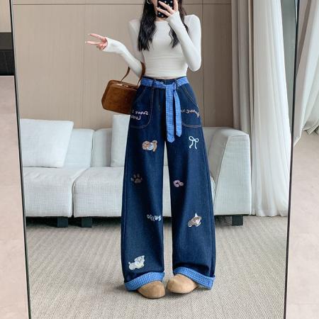 FA49170# 刺绣卷边牛仔裤女秋季新款可爱小狗格子蝴蝶结直筒裤子 服裝批發女裝批發服飾貨源