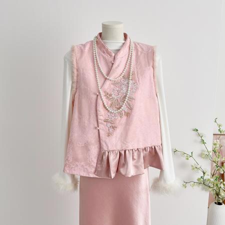 FA49237# 新中式重工刺绣亮片串珠拼接水貂毛马甲秋冬新款国风加棉马夹 服裝批發女裝批發服飾貨源