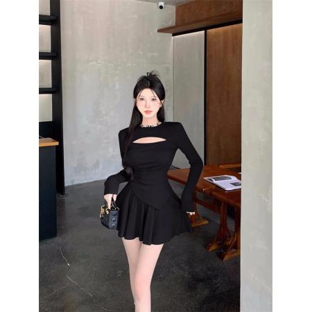 FA49273# 秋季新款韩版设计感圆领镂空小心机针织上衣高腰短裤两件套女 服裝批發女裝批發服飾貨源