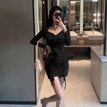 新款针织抽绳包臀显瘦气质百搭连衣裙